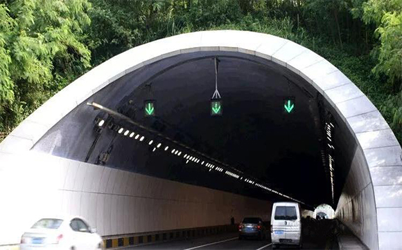LED�봫ͳ����������Դ�ĶԱȾ�����������